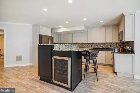 Kitchen - 700 Caleb Ln, Annapolis, MD 21401 photo 8 of 8