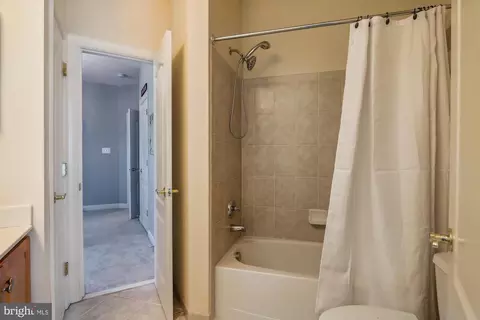 Entry Way - 700 Caleb Ln, Annapolis, MD 21401 photo 6 of 12