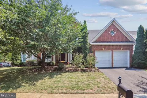 Exterior - 700 Caleb Ln, Annapolis, MD 21401 photo 2 of 14