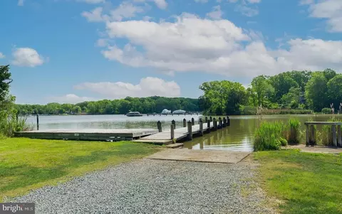 1005 Hawk Channel Ct, West River, MD 20778