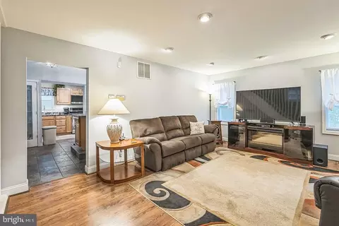 4302 3rd St, Brooklyn, MD 21225 photo 6