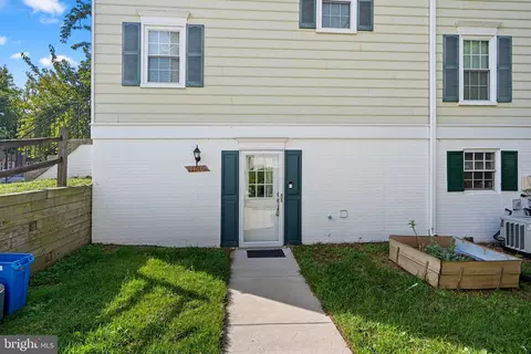 1460 Chatham Ct, Crofton, MD 21114