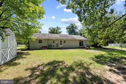 8243 Forest Glen Dr, Pasadena, MD 21122 photo 39