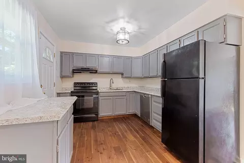 8243 Forest Glen Dr, Pasadena, MD 21122 photo 11