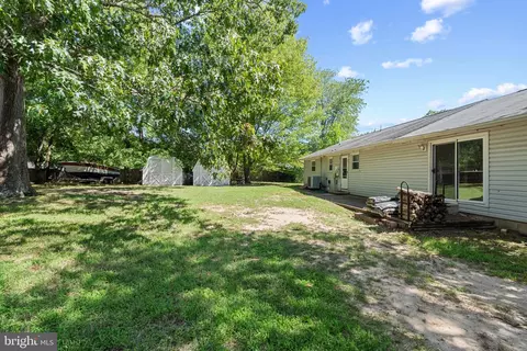 8243 Forest Glen Dr, Pasadena, MD 21122 photo 38