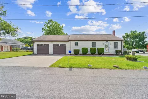 109 Winston Rd, Pasadena, MD 21122