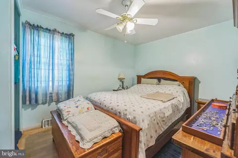 109 Winston Rd, Pasadena, MD 21122 photo 8