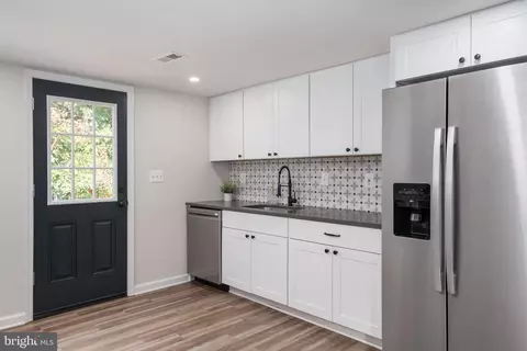 7776 W Shore Rd, Pasadena, MD 21122 photo 17