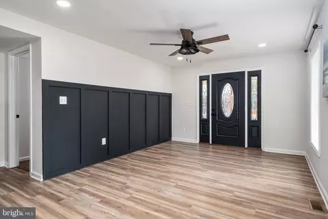 7776 W Shore Rd, Pasadena, MD 21122 photo 9