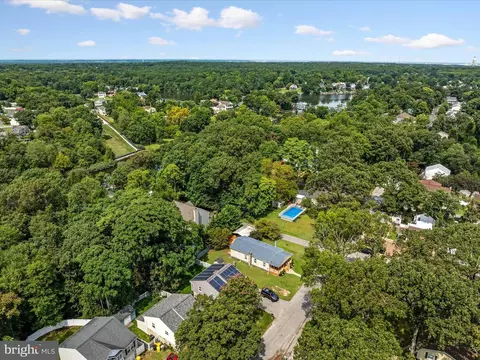 7776 W Shore Rd, Pasadena, MD 21122 photo 5
