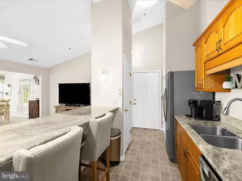871 Deering Rd #9M, Pasadena, MD 21122 photo 8