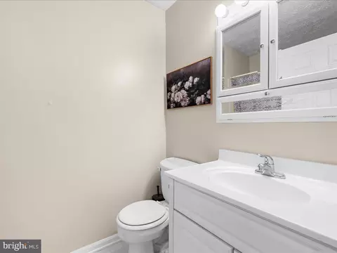 871 Deering Rd #9M, Pasadena, MD 21122 photo 18