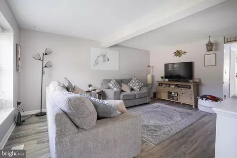 3600 Chadwick Ct, Pasadena, MD 21122 photo 4