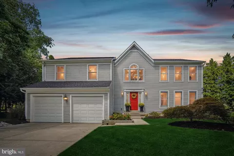 5 Somerset Ct, Annapolis, MD 21403