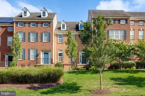 7652 Elmcrest Rd, Hanover, MD 21076