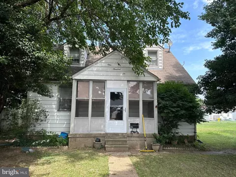106 Townsend Ave, Brooklyn, MD 21225