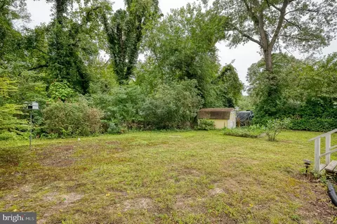 557 Sunset Knoll Rd, Pasadena, MD 21122 photo 37