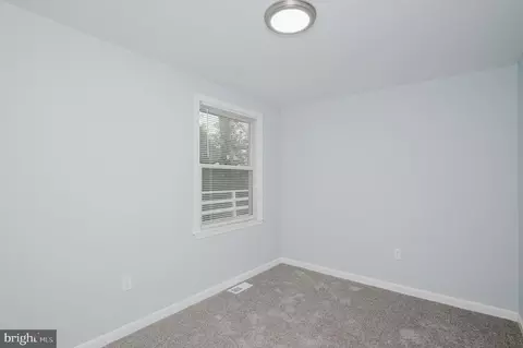 557 Sunset Knoll Rd, Pasadena, MD 21122 photo 23