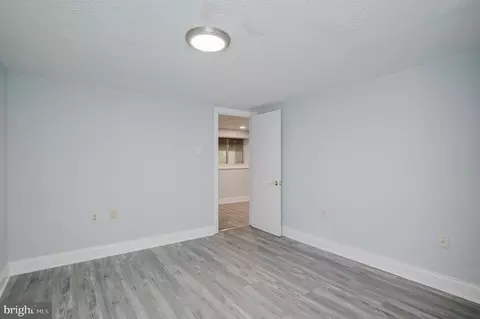 557 Sunset Knoll Rd, Pasadena, MD 21122 photo 22