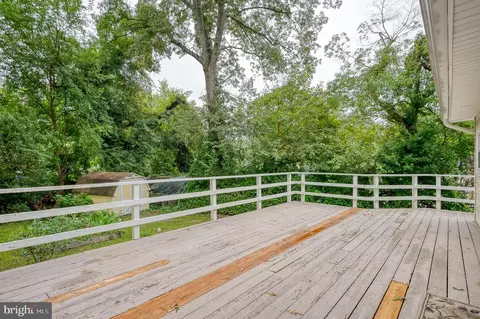 557 Sunset Knoll Rd, Pasadena, MD 21122 photo 43