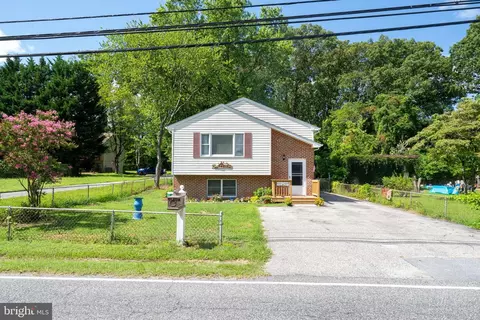 132 Maryland Ave, Pasadena, MD 21122