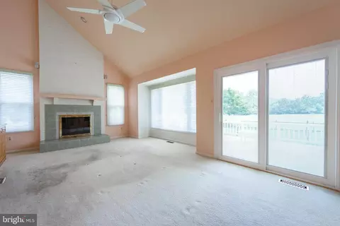 Living - 1865 Cherry Rd, Annapolis, MD 21409 photo 4 of 7