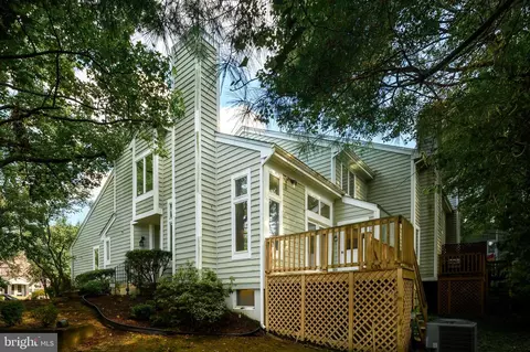 2800 Mockingbird Ct, Annapolis, MD 21401