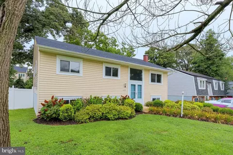 1347 Poplar Hill Dr, Annapolis, MD 21409