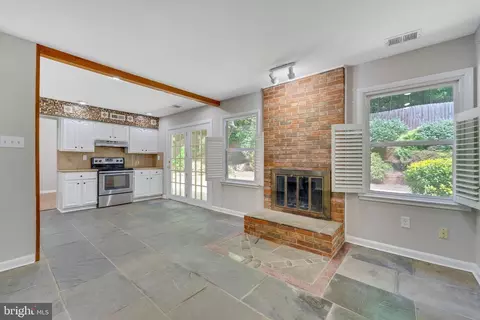 Living - 1410 Ormsby Pl, Crofton, MD 21114 photo 4 of 4