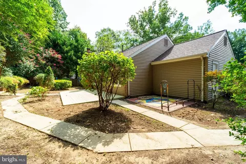 Exterior - 1410 Ormsby Pl, Crofton, MD 21114 photo 4 of 7