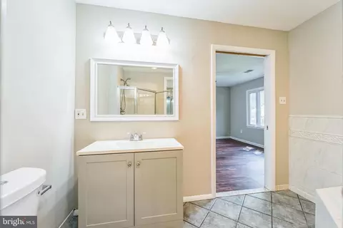 Entry Way - 1410 Ormsby Pl, Crofton, MD 21114 photo 7 of 10