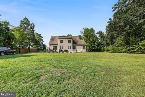 Exterior - 7983 Long Hill Rd, Pasadena, MD 21122 photo 4 of 4