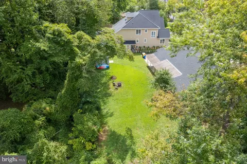 View/Area - 724 Shore Dr, Edgewater, MD 21037 photo 11 of 14