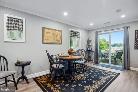 Dining - 724 Shore Dr, Edgewater, MD 21037 photo 1 of 2