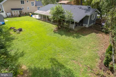 Exterior - 724 Shore Dr, Edgewater, MD 21037 photo 11 of 12