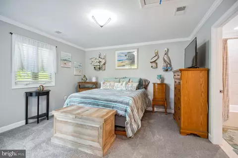 Bedroom - 724 Shore Dr, Edgewater, MD 21037 photo 1 of 5
