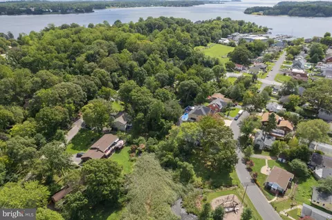 View/Area - 724 Shore Dr, Edgewater, MD 21037 photo 5 of 14