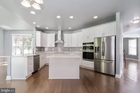 15 Johnson Rd, Pasadena, MD 21122 photo 17