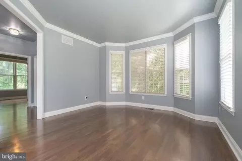 15 Johnson Rd, Pasadena, MD 21122 photo 9