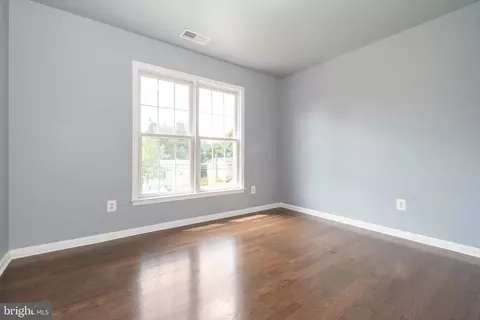 15 Johnson Rd, Pasadena, MD 21122 photo 32