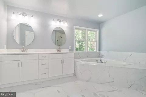 15 Johnson Rd, Pasadena, MD 21122 photo 28