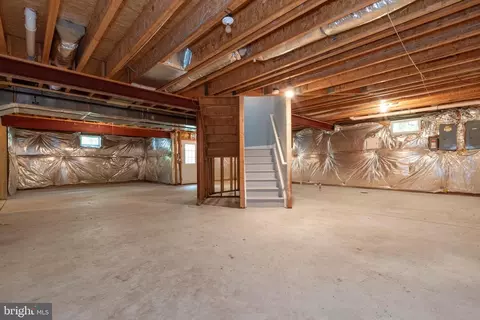 15 Johnson Rd, Pasadena, MD 21122 photo 39