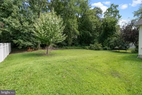 15 Johnson Rd, Pasadena, MD 21122 photo 5