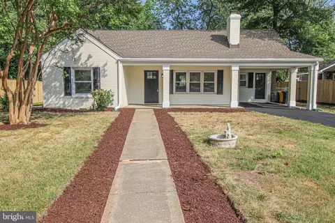 206 Sandsbury Ave, Glen Burnie, MD 21060