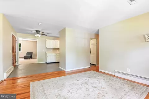 1501 Warfield Rd, Edgewater, MD 21037 photo 4