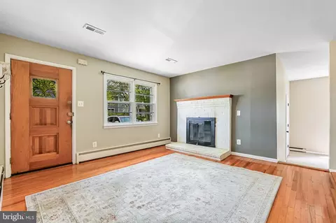 1501 Warfield Rd, Edgewater, MD 21037 photo 3