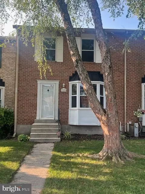 325 Cool Breeze Ct, Pasadena, MD 21122 photo 2