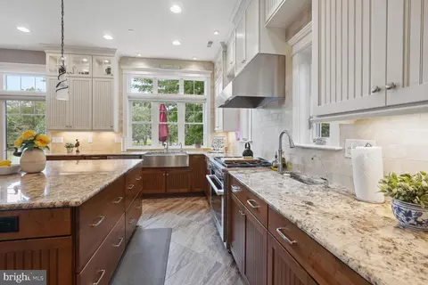 1316 Edna Rd, Pasadena, MD 21122 photo 15