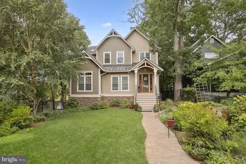 1316 Edna Rd, Pasadena, MD 21122 photo 4