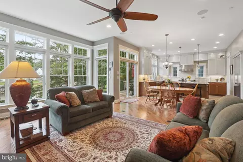 1316 Edna Rd, Pasadena, MD 21122 photo 8
